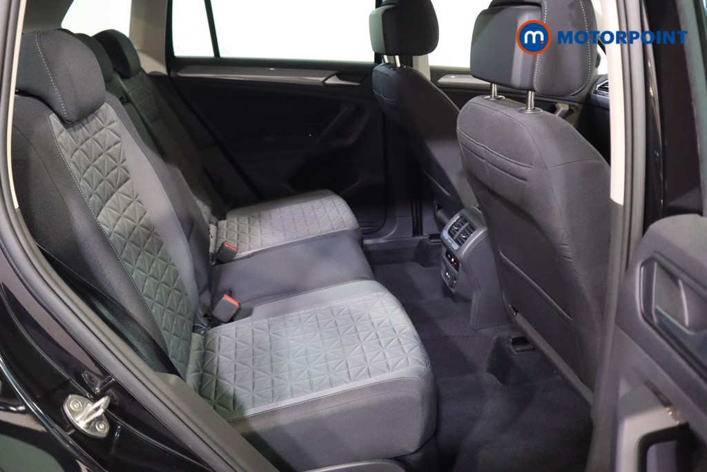 Volkswagen Tiguan Life Automatic Petrol Plug-In Hybrid SUV - Stock Number (1588652) - 7th supplementary image