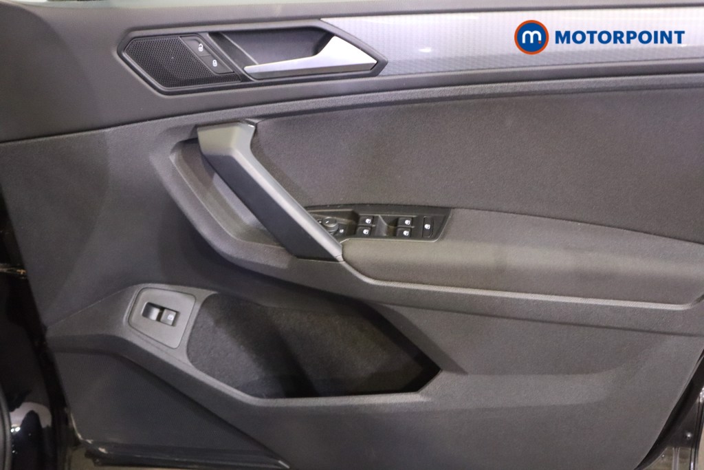 Volkswagen Tiguan Life Automatic Petrol Plug-In Hybrid SUV - Stock Number (1588652) - 13th supplementary image