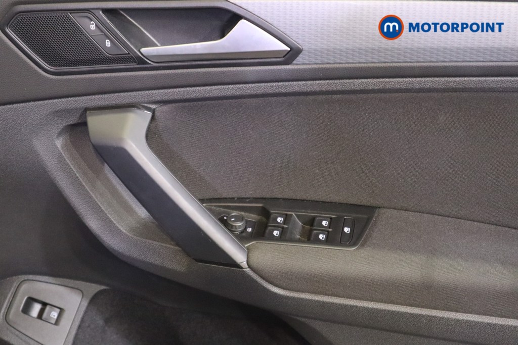 Volkswagen Tiguan Life Automatic Petrol Plug-In Hybrid SUV - Stock Number (1588652) - 14th supplementary image