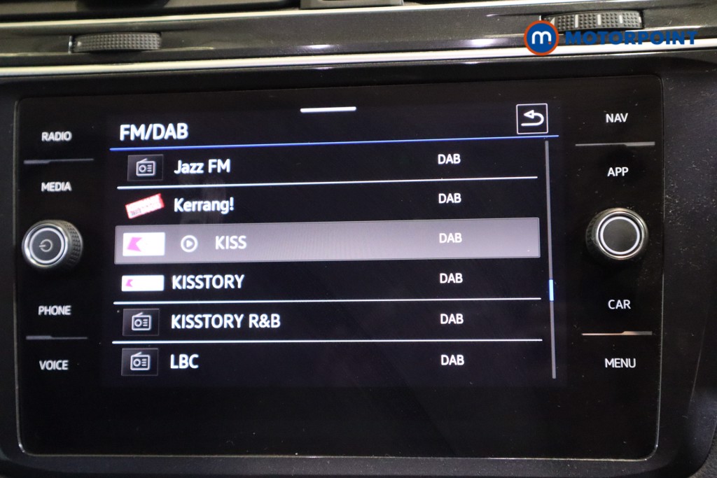 Volkswagen Tiguan Life Automatic Petrol Plug-In Hybrid SUV - Stock Number (1588652) - 21st supplementary image