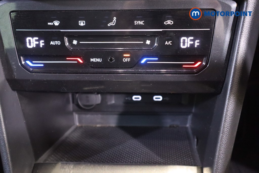 Volkswagen Tiguan Life Automatic Petrol Plug-In Hybrid SUV - Stock Number (1588652) - 22nd supplementary image