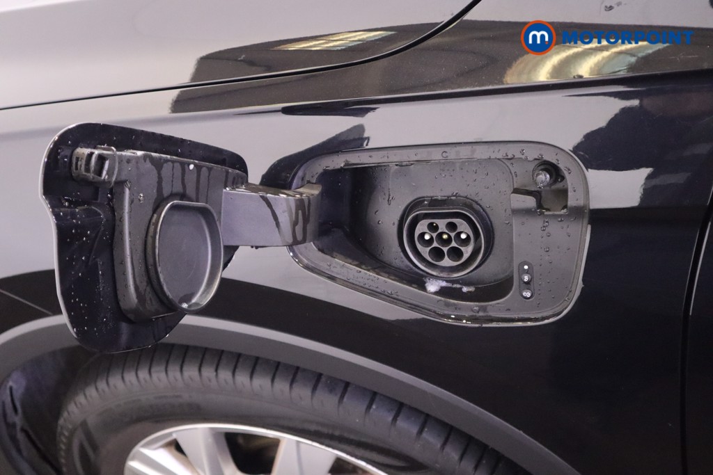 Volkswagen Tiguan Life Automatic Petrol Plug-In Hybrid SUV - Stock Number (1588652) - 39th supplementary image