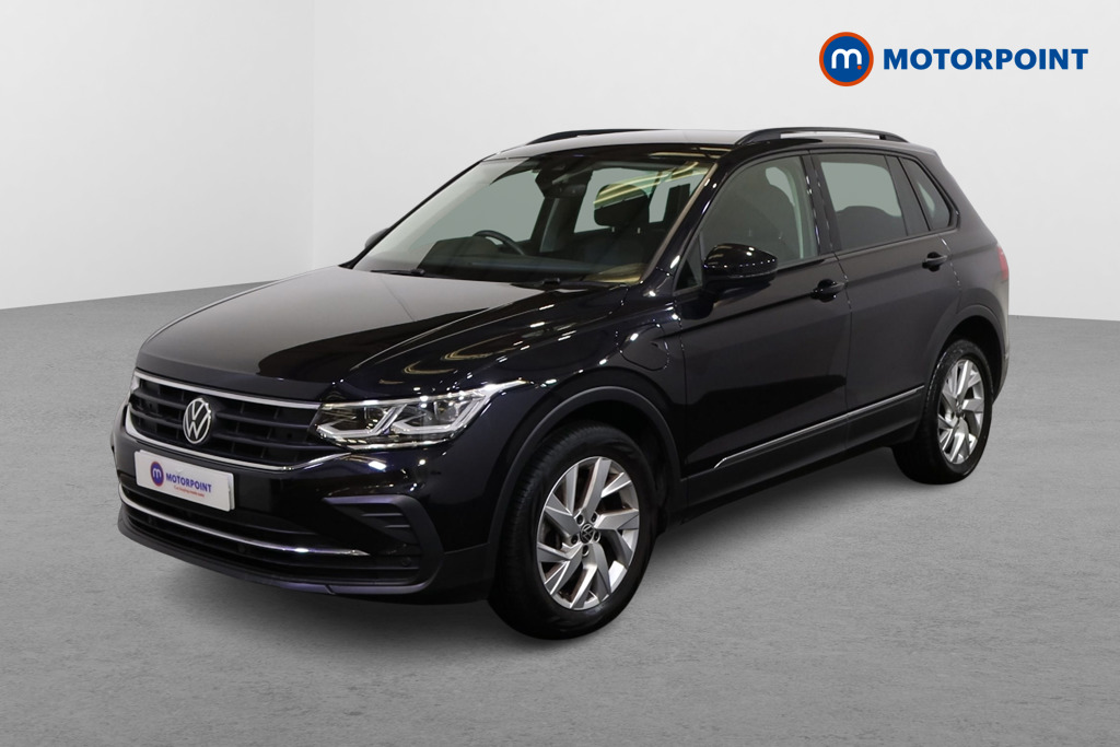 Volkswagen Tiguan Life Automatic Petrol Plug-In Hybrid SUV - Stock Number (1588652) - Passenger side front corner