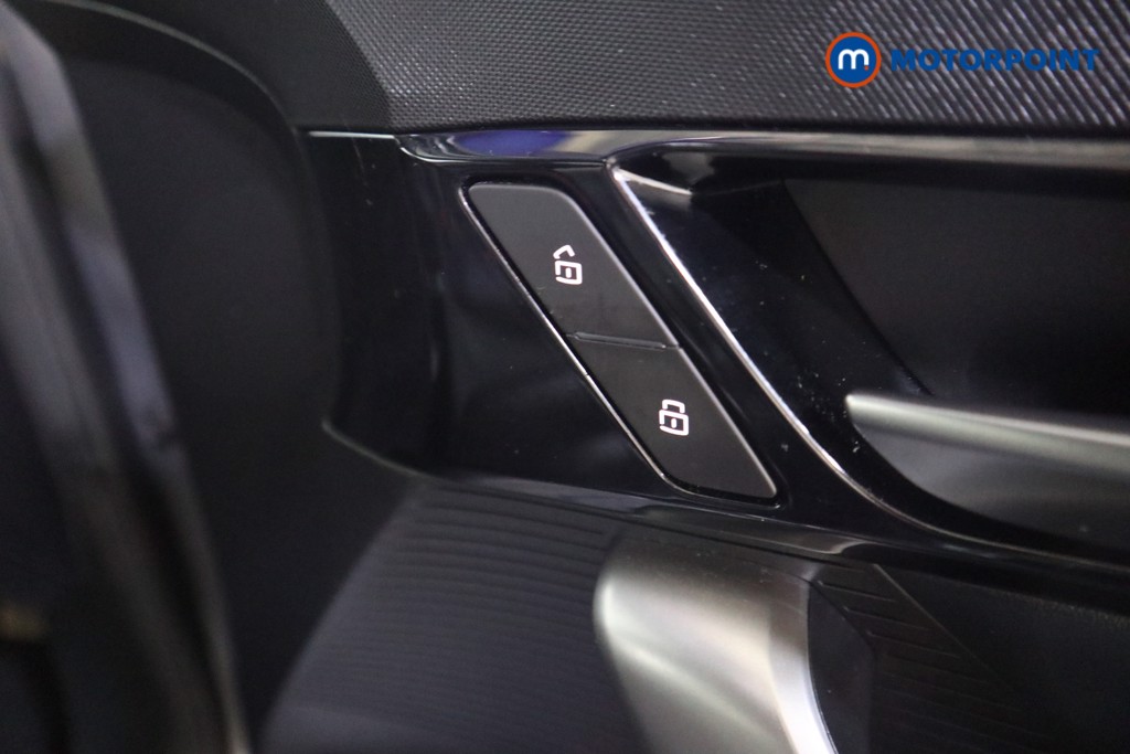 Mg Motor Uk MG4 Trophy Automatic Electric SUV - Stock Number (1588823) - 9th supplementary image