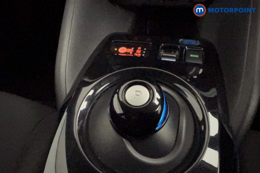 Nissan Leaf N-Connecta Automatic Electric Hatchback - Stock Number (1589306) - 13th supplementary image