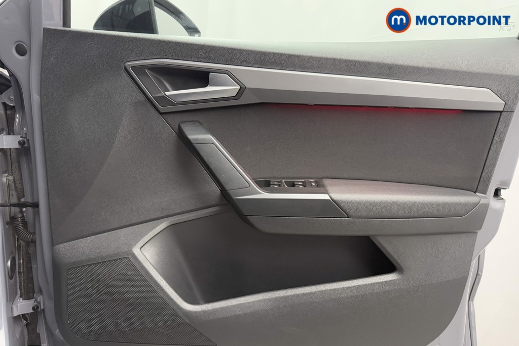 Seat Arona Fr Black Edition Automatic Petrol SUV - Stock Number (1589345) - 21st supplementary image