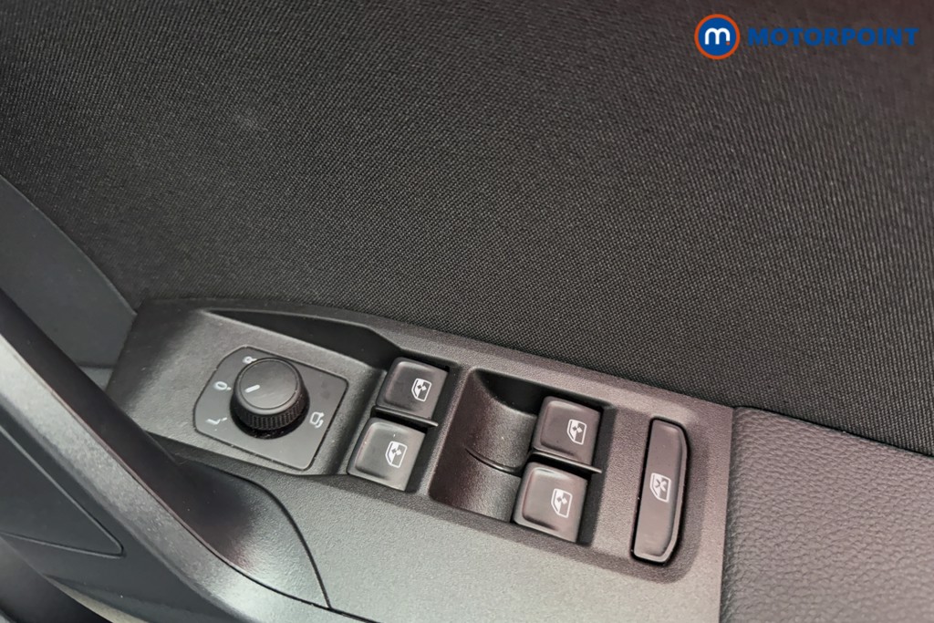 Seat Arona Fr Black Edition Automatic Petrol SUV - Stock Number (1589345) - 22nd supplementary image