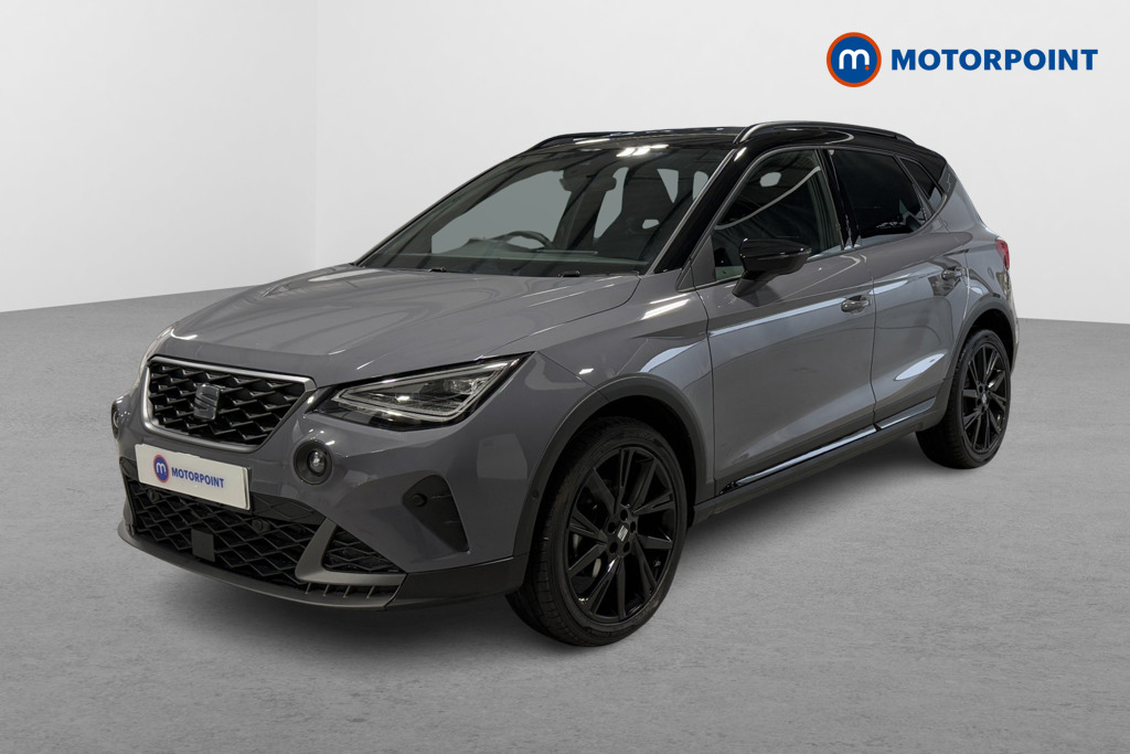 Seat Arona Fr Black Edition Automatic Petrol SUV - Stock Number (1589345) - Passenger side front corner