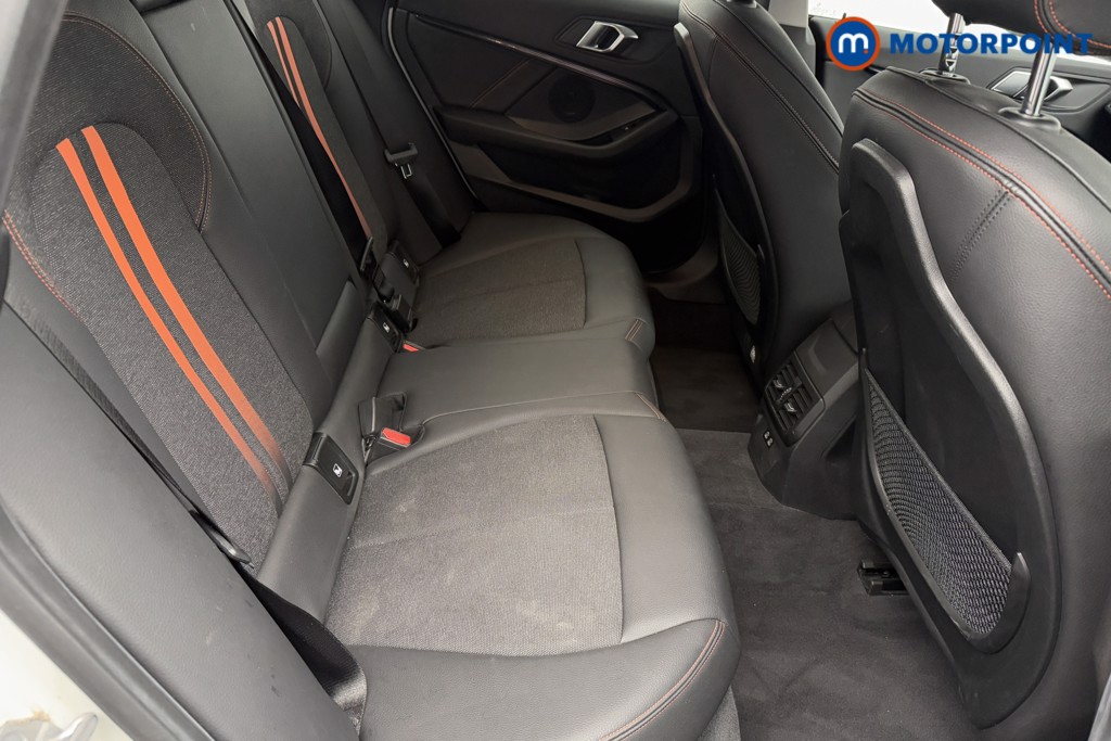 BMW 2 Series Sport Manual Petrol Saloon - Stock Number (1589871) - 26th supplementary image