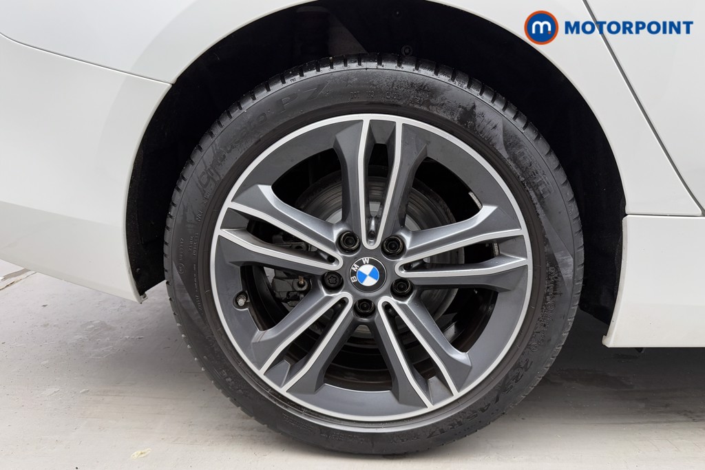 BMW 2 Series Sport Manual Petrol Saloon - Stock Number (1589871) - 36th supplementary image