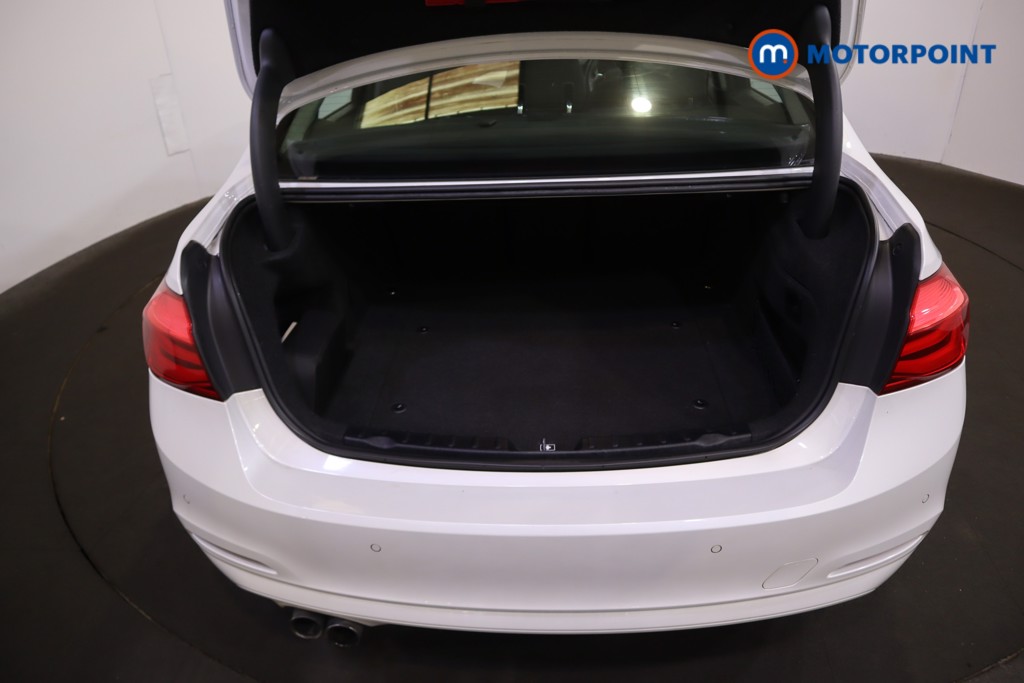 BMW 3 Series SE Automatic Petrol Plug-In Hybrid Saloon - Stock Number (1589932) - 8th supplementary image