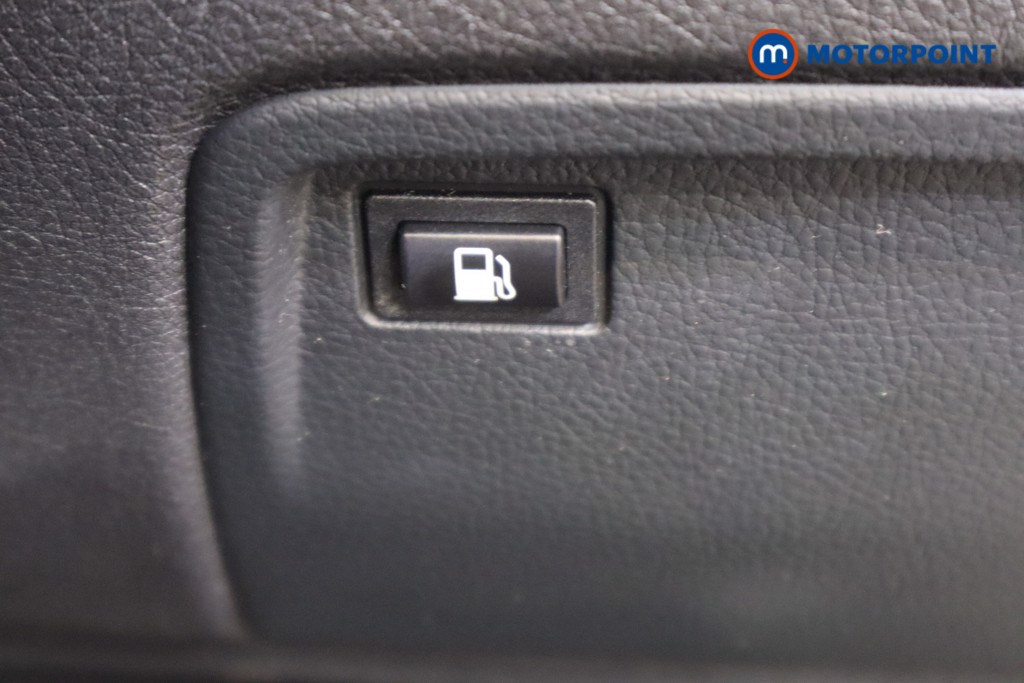 BMW 3 Series SE Automatic Petrol Plug-In Hybrid Saloon - Stock Number (1589932) - 17th supplementary image