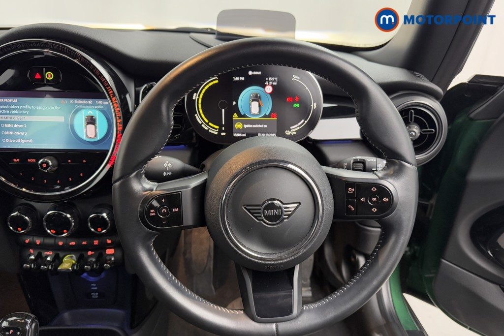 Mini Hatchback Cooper S Level 3 Automatic Electric Hatchback - Stock Number (1590157) - 2nd supplementary image