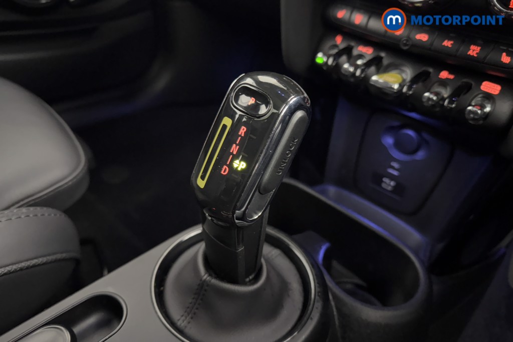 Mini Hatchback Cooper S Level 3 Automatic Electric Hatchback - Stock Number (1590157) - 14th supplementary image