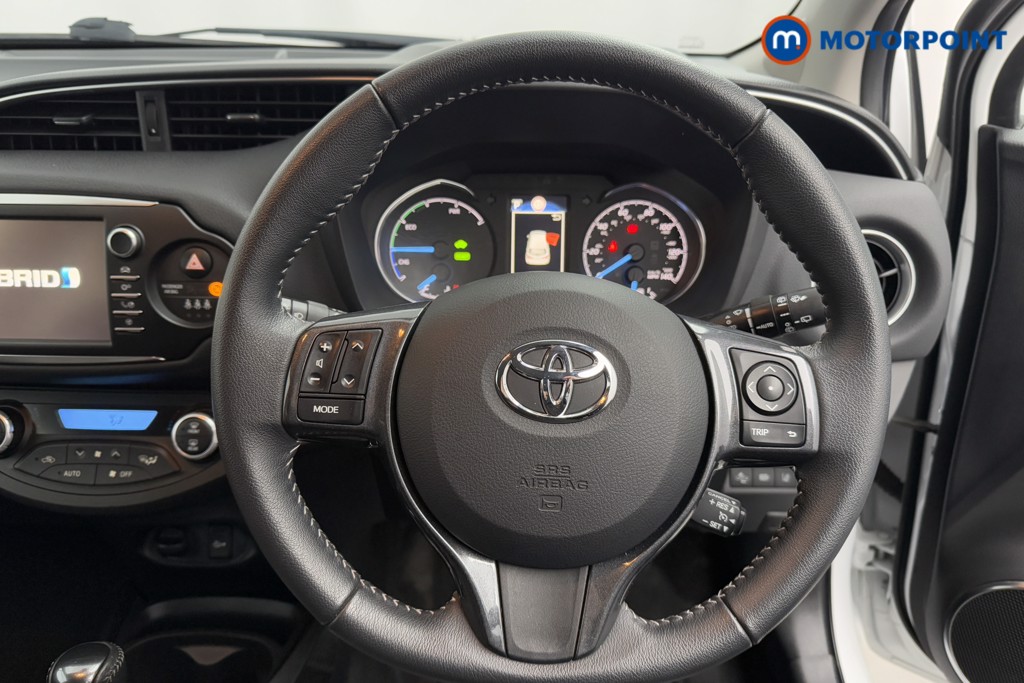 Toyota Yaris Y20 Automatic Petrol-Electric Hybrid Hatchback - Stock Number (1590163) - 3rd supplementary image