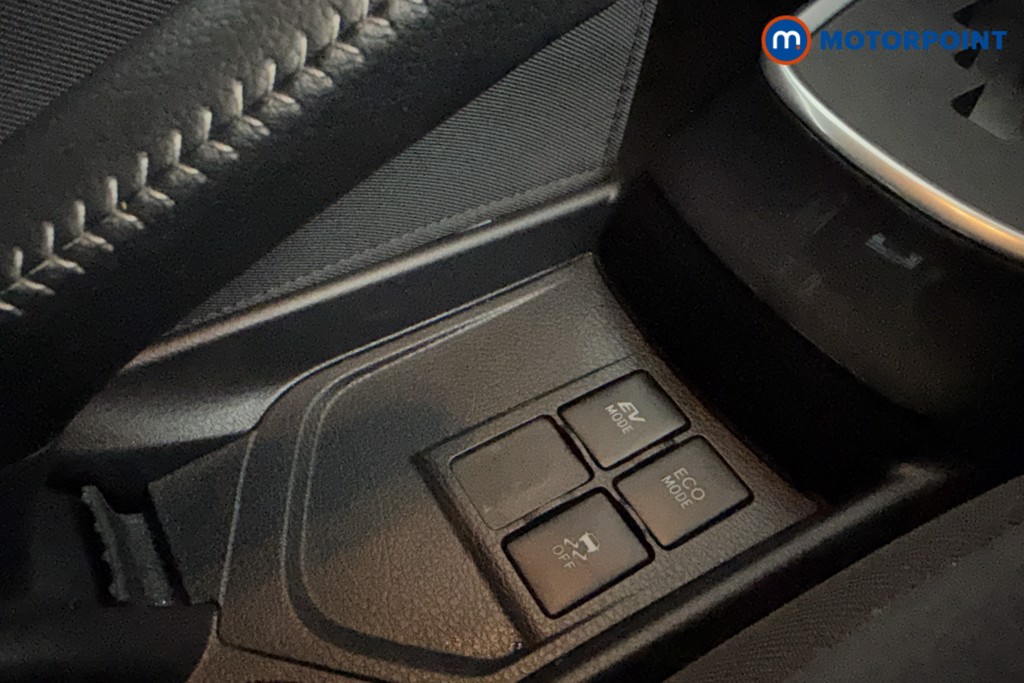 Toyota Yaris Y20 Automatic Petrol-Electric Hybrid Hatchback - Stock Number (1590163) - 16th supplementary image