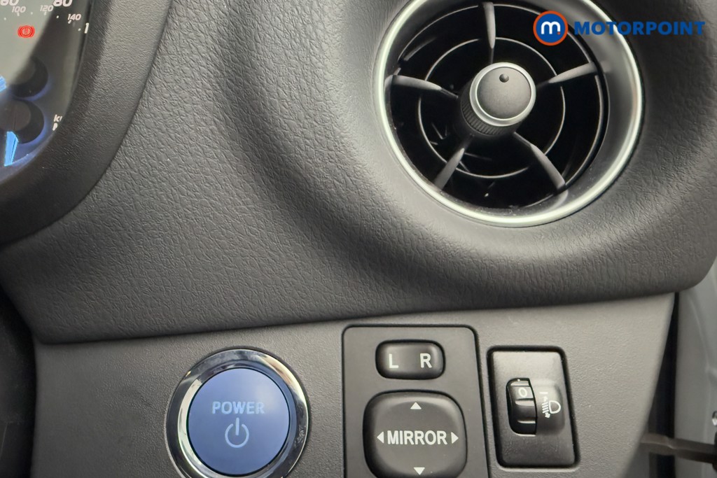 Toyota Yaris Y20 Automatic Petrol-Electric Hybrid Hatchback - Stock Number (1590163) - 18th supplementary image