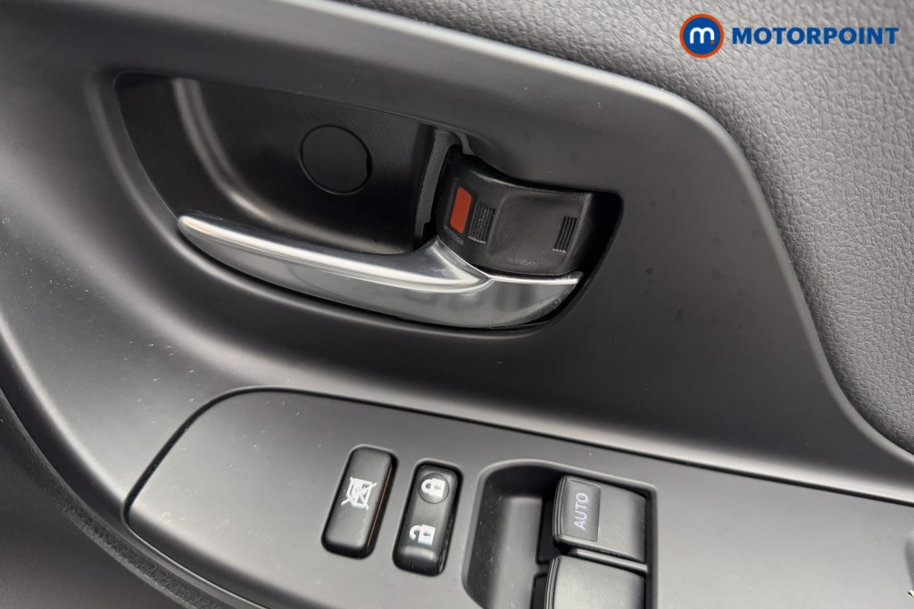 Toyota Yaris Y20 Automatic Petrol-Electric Hybrid Hatchback - Stock Number (1590163) - 21st supplementary image