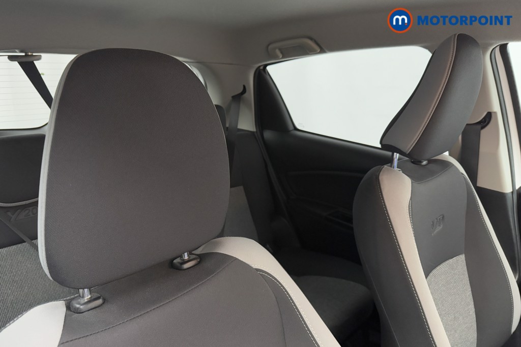 Toyota Yaris Y20 Automatic Petrol-Electric Hybrid Hatchback - Stock Number (1590163) - 23rd supplementary image