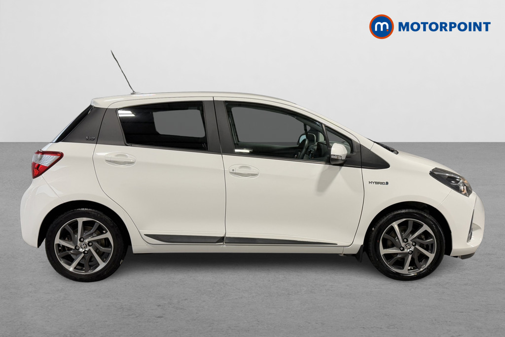 Toyota Yaris Y20 Automatic Petrol-Electric Hybrid Hatchback - Stock Number (1590163) - Drivers side