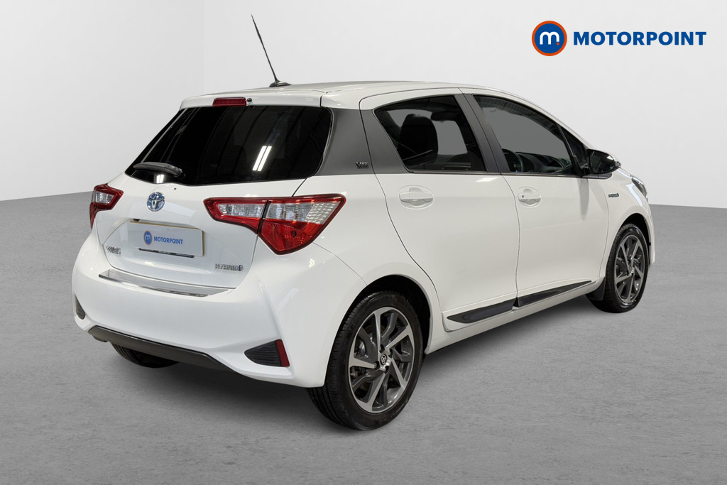 Toyota Yaris Y20 Automatic Petrol-Electric Hybrid Hatchback - Stock Number (1590163) - Drivers side rear corner