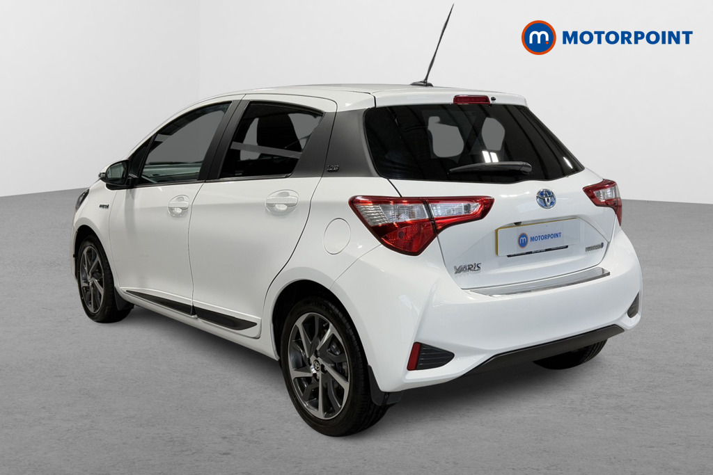 Toyota Yaris Y20 Automatic Petrol-Electric Hybrid Hatchback - Stock Number (1590163) - Passenger side rear corner