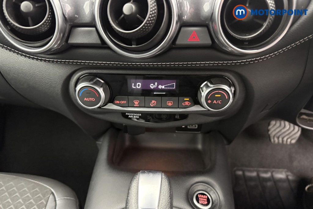 Nissan Juke N-Connecta Automatic Petrol SUV - Stock Number (1590224) - 11th supplementary image