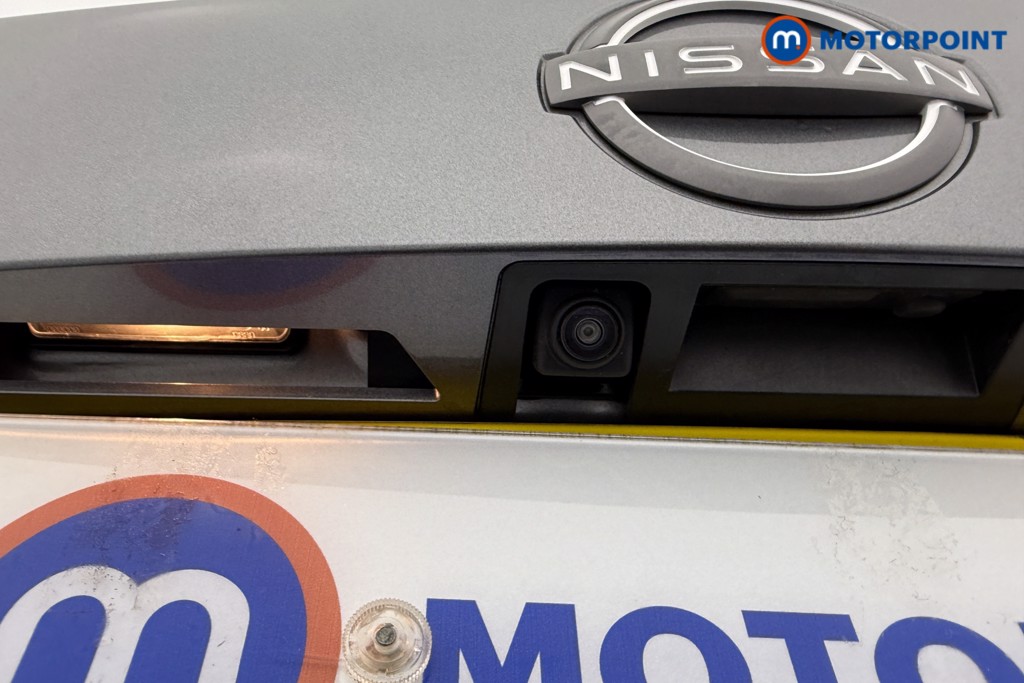 Nissan Juke N-Connecta Automatic Petrol SUV - Stock Number (1590224) - 20th supplementary image