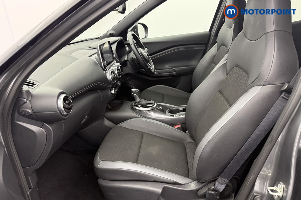 Nissan Juke N-Connecta Automatic Petrol SUV - Stock Number (1590224) - 22nd supplementary image