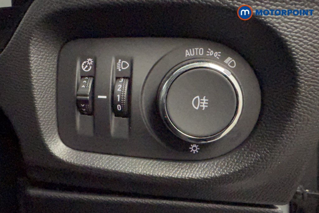 Vauxhall Corsa Design Automatic Petrol Hatchback - Stock Number (1590271) - 14th supplementary image