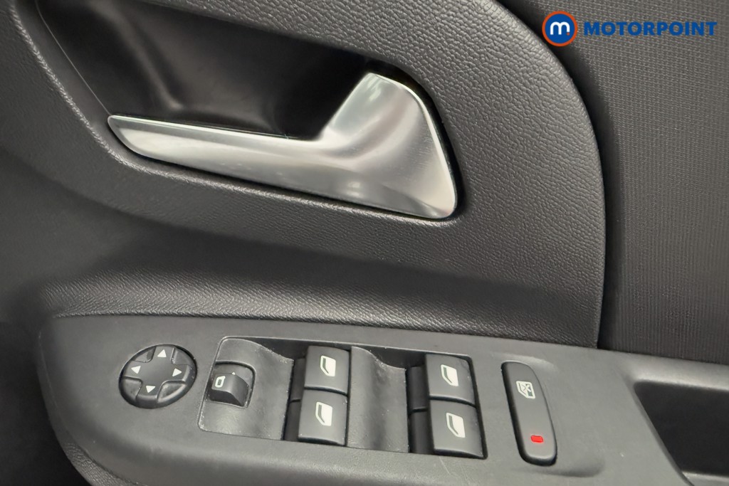 Vauxhall Corsa Design Automatic Petrol Hatchback - Stock Number (1590271) - 16th supplementary image