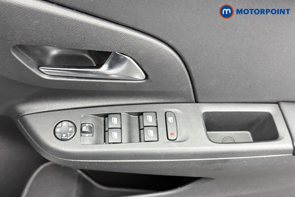 Vauxhall Corsa Design Automatic Petrol Hatchback - Stock Number (1590303) - 14th supplementary image