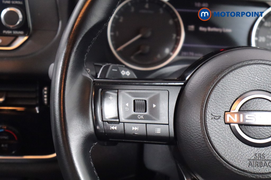 Nissan Qashqai Acenta Premium Automatic Petrol SUV - Stock Number (1590458) - 7th supplementary image