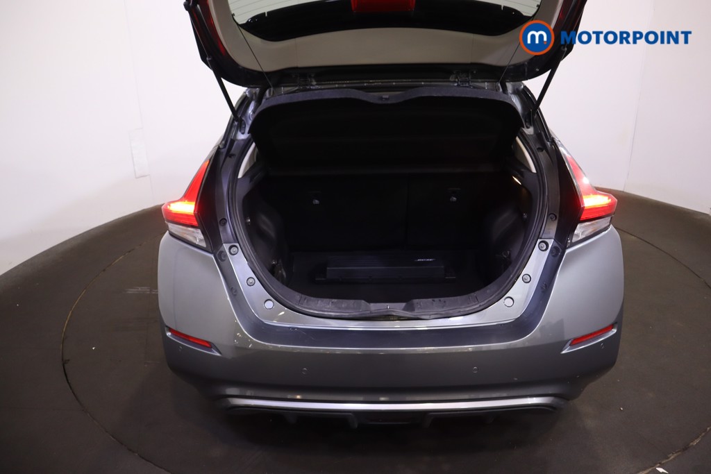 Nissan Leaf Tekna Automatic Electric Hatchback - Stock Number (1590561) - 8th supplementary image