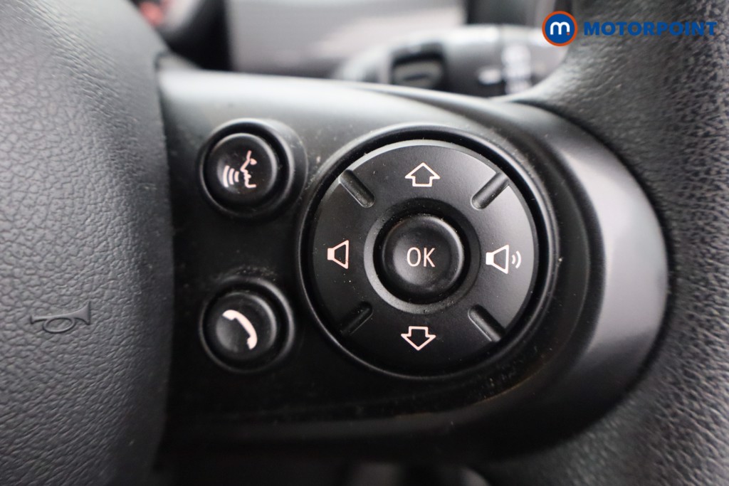 Mini Hatchback Cooper Classic Manual Petrol Hatchback - Stock Number (1590577) - 5th supplementary image