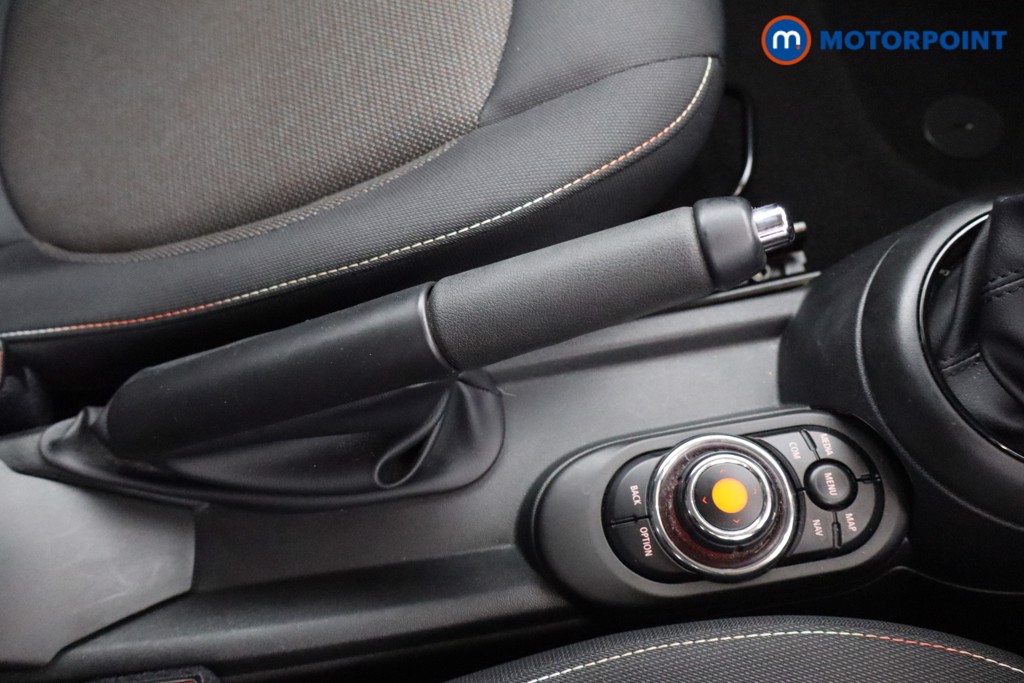 Mini Hatchback Cooper Classic Manual Petrol Hatchback - Stock Number (1590577) - 9th supplementary image