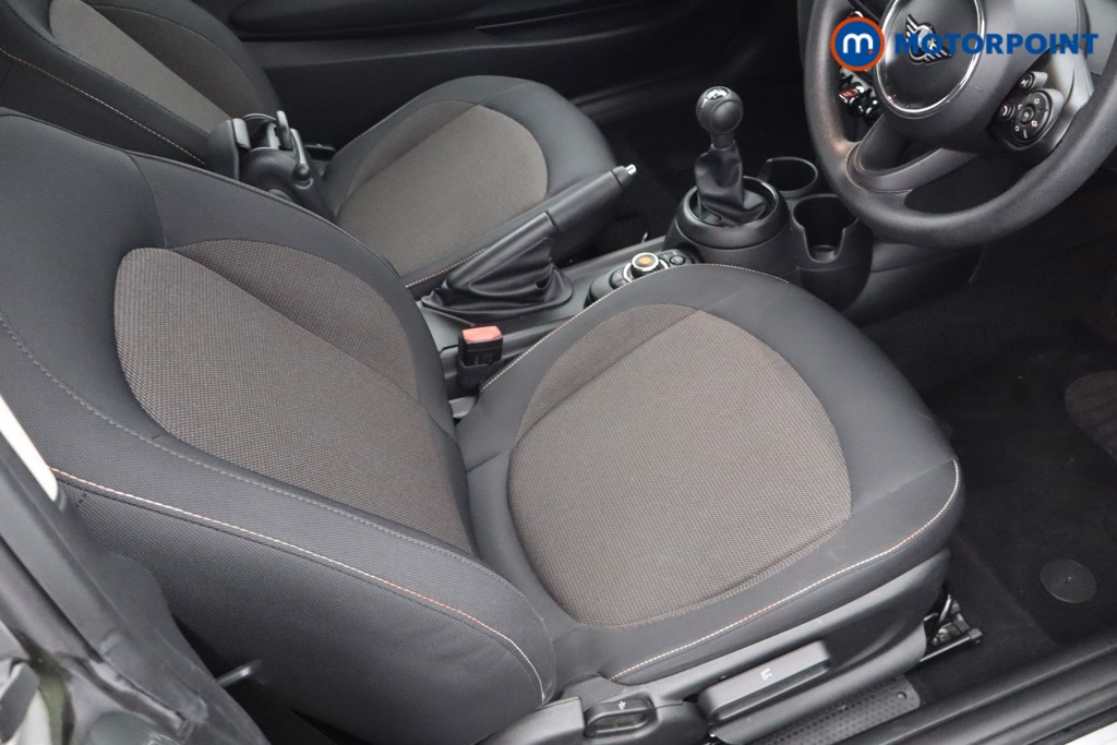 Mini Hatchback Cooper Classic Manual Petrol Hatchback - Stock Number (1590577) - 15th supplementary image