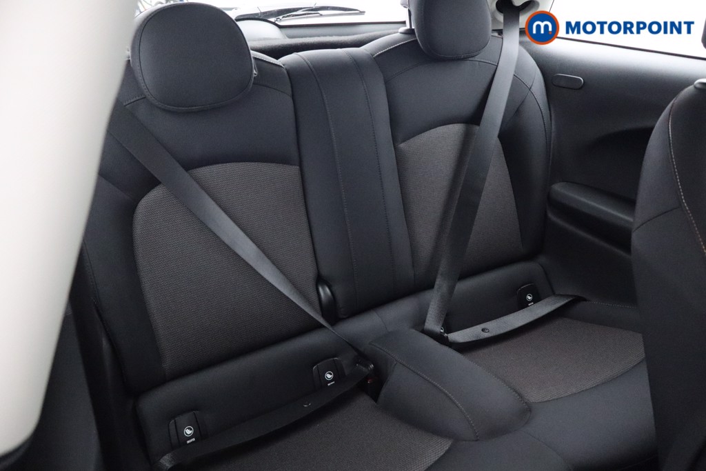 Mini Hatchback Cooper Classic Manual Petrol Hatchback - Stock Number (1590577) - 17th supplementary image