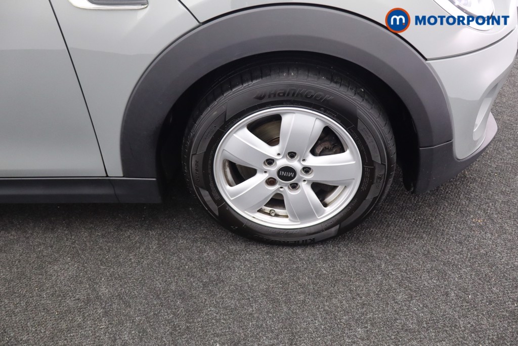 Mini Hatchback Cooper Classic Manual Petrol Hatchback - Stock Number (1590577) - 29th supplementary image