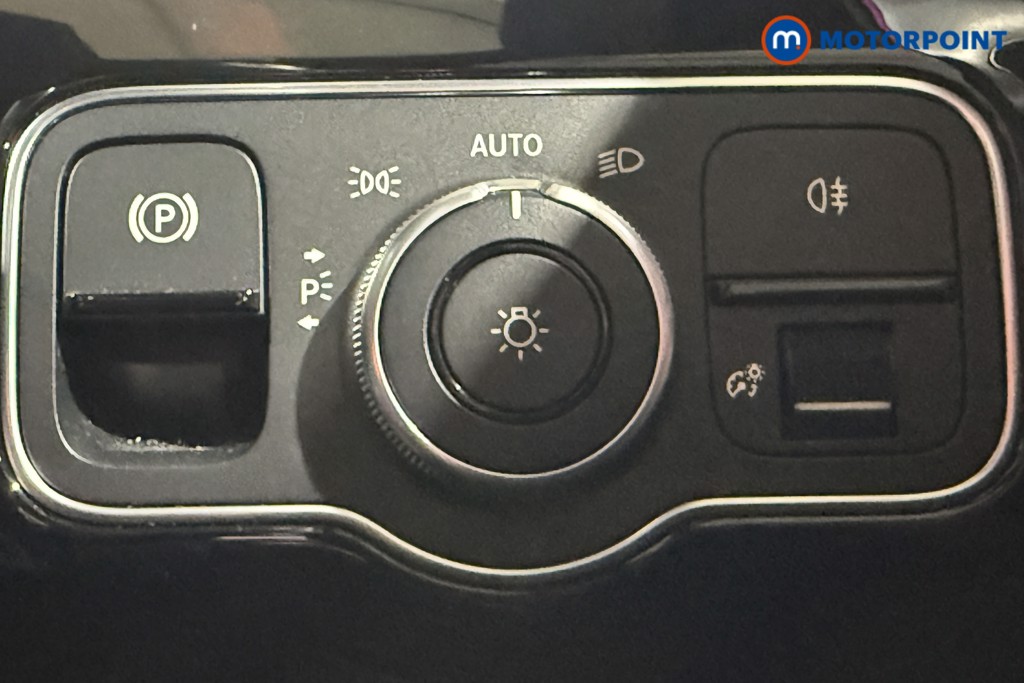 Mercedes-Benz CLA Amg Line Automatic Petrol Coupe - Stock Number (1590693) - 10th supplementary image