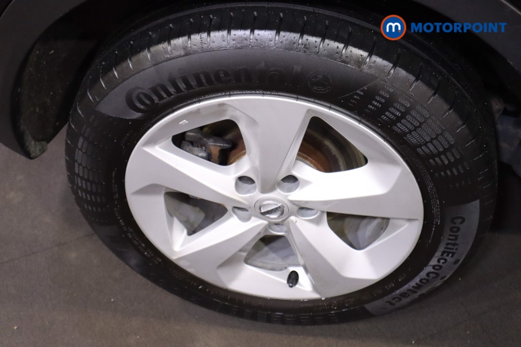 Nissan Qashqai Acenta Premium Manual Petrol SUV - Stock Number (1590708) - 12th supplementary image