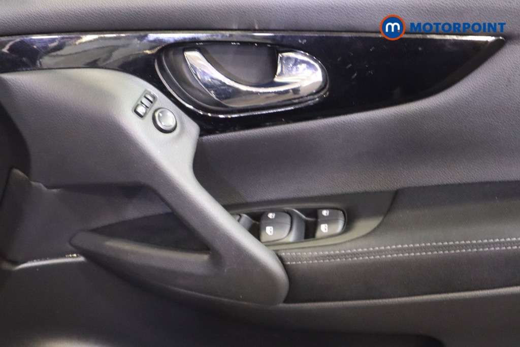 Nissan Qashqai Acenta Premium Manual Petrol SUV - Stock Number (1590708) - 14th supplementary image
