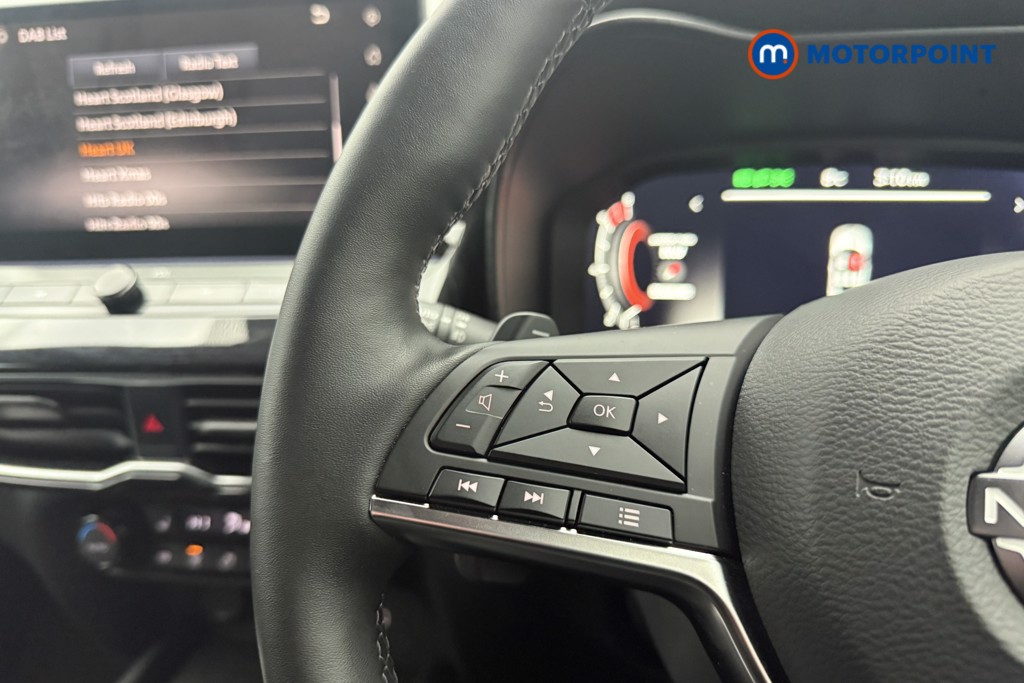 Nissan Juke Tekna Automatic Petrol SUV - Stock Number (1591057) - 8th supplementary image