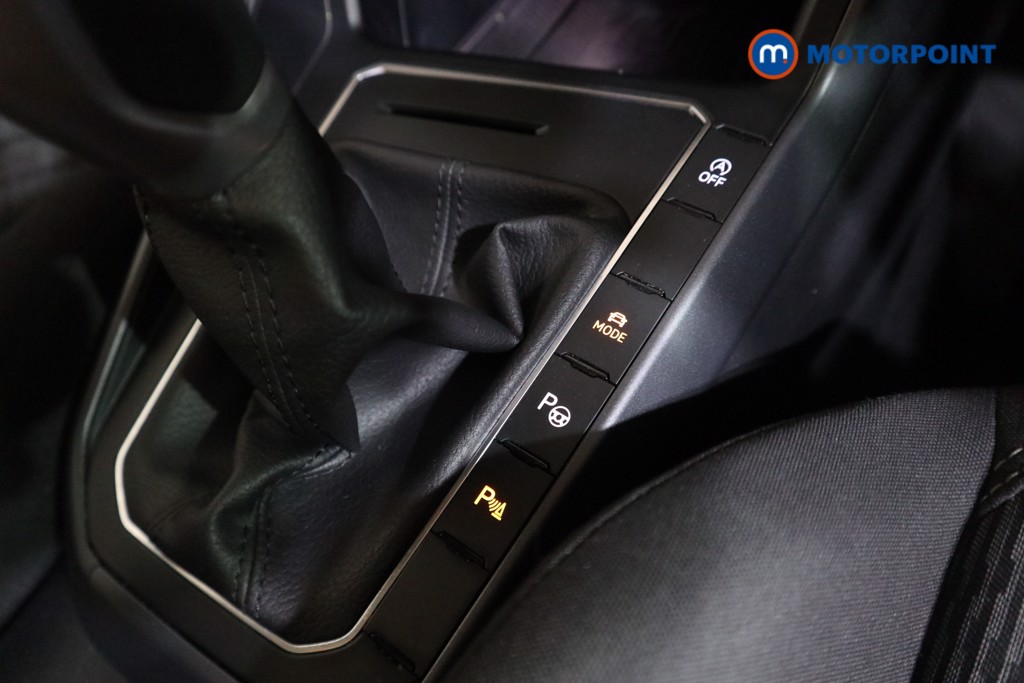 Volkswagen Taigo R-Line Manual Petrol SUV - Stock Number (1591129) - 9th supplementary image
