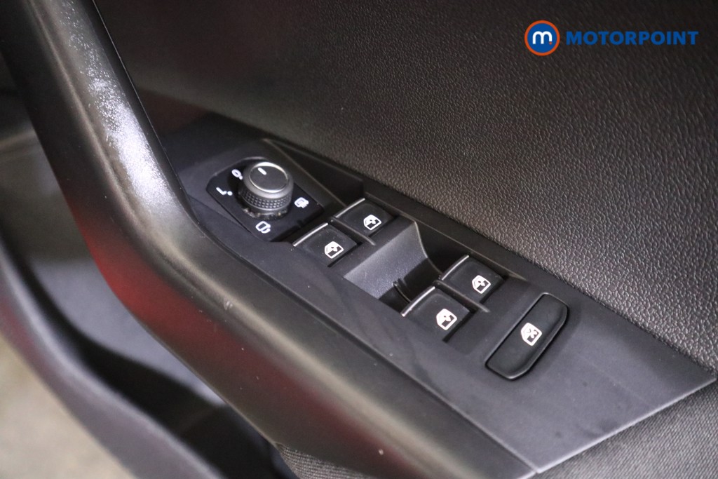 Volkswagen Taigo R-Line Manual Petrol SUV - Stock Number (1591129) - 13th supplementary image