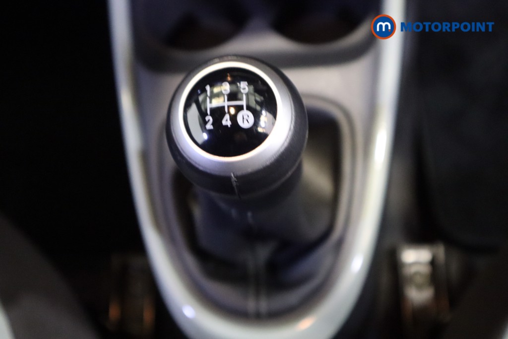 Toyota Aygo X Edge Manual Petrol Hatchback - Stock Number (1591402) - 5th supplementary image