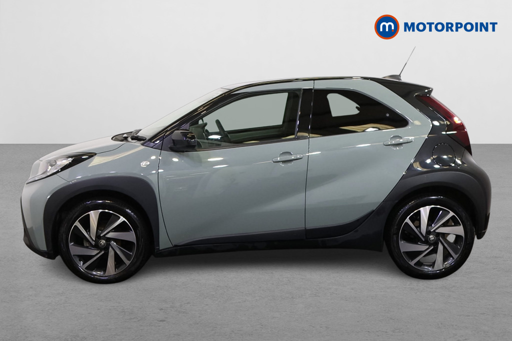 Toyota Aygo X Edge Manual Petrol Hatchback - Stock Number (1591402) - Passenger side