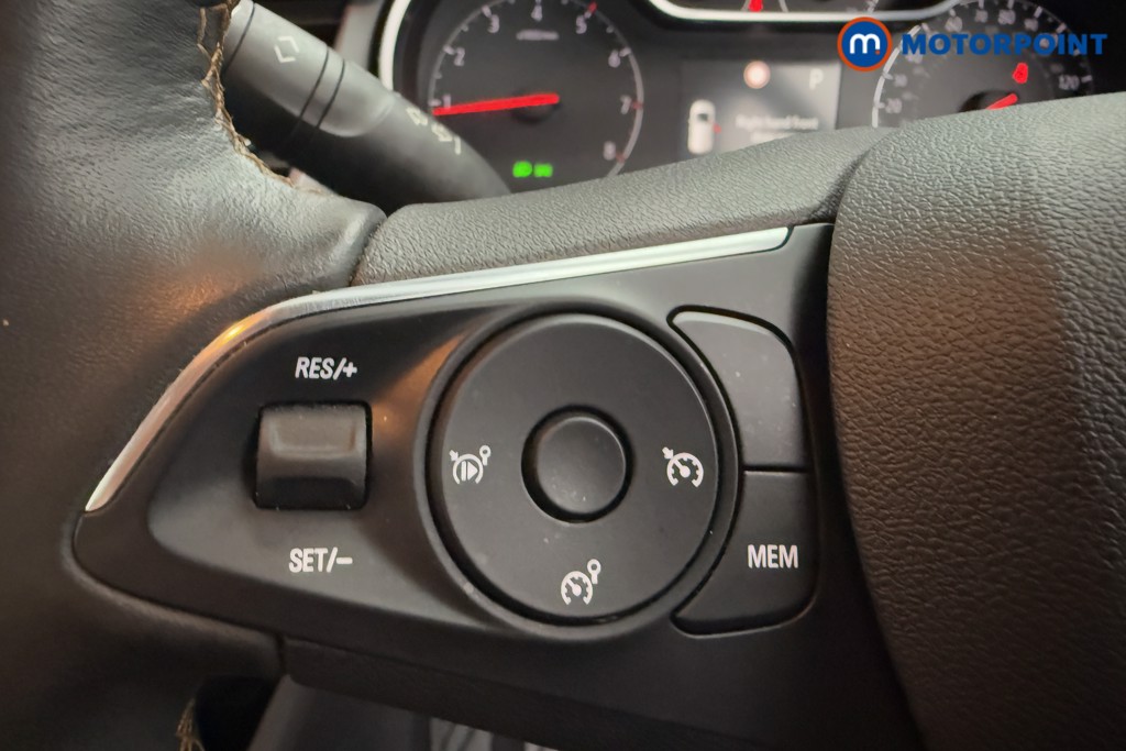 Vauxhall Crossland X Elite Nav Automatic Petrol SUV - Stock Number (1591567) - 4th supplementary image