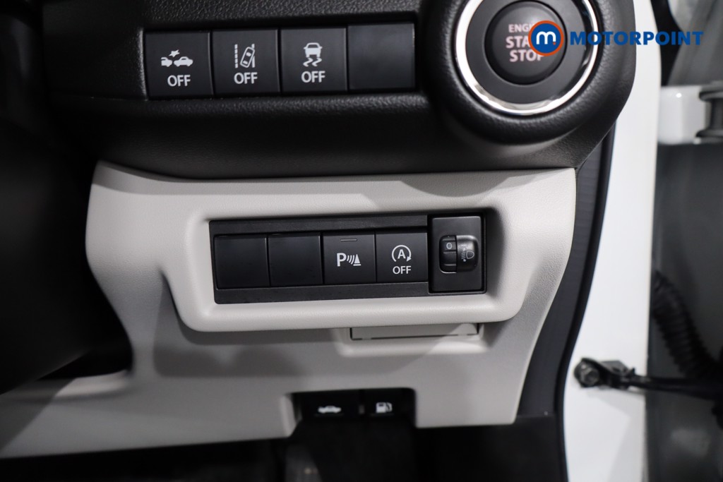 Suzuki Swift Motion Automatic Petrol Hatchback - Stock Number (1591621) - 22nd supplementary image
