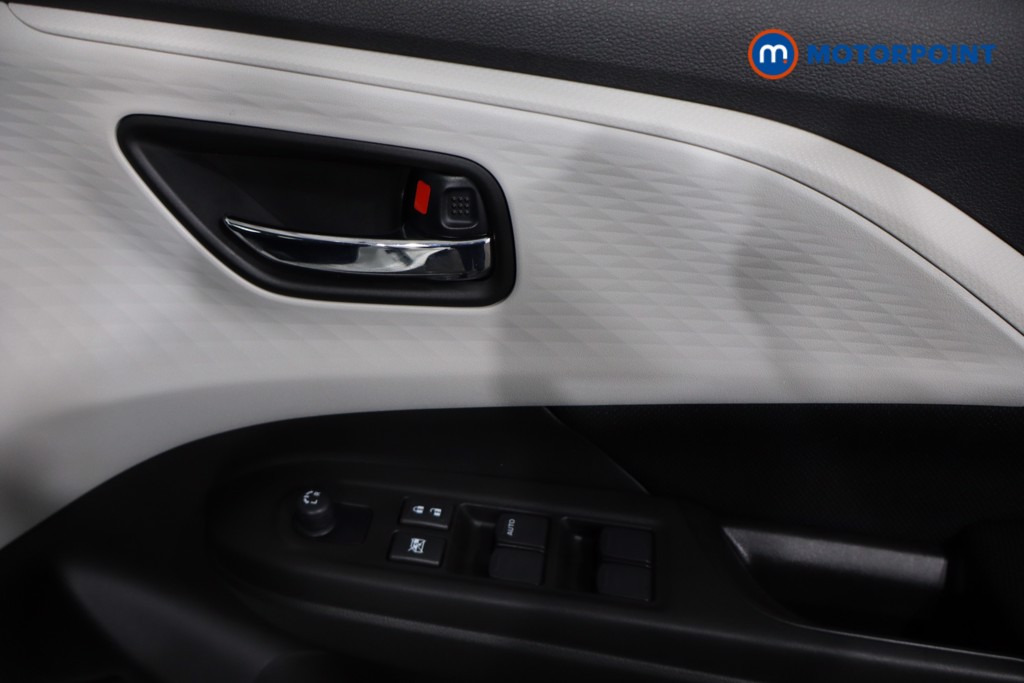 Suzuki Swift Motion Automatic Petrol Hatchback - Stock Number (1591621) - 24th supplementary image